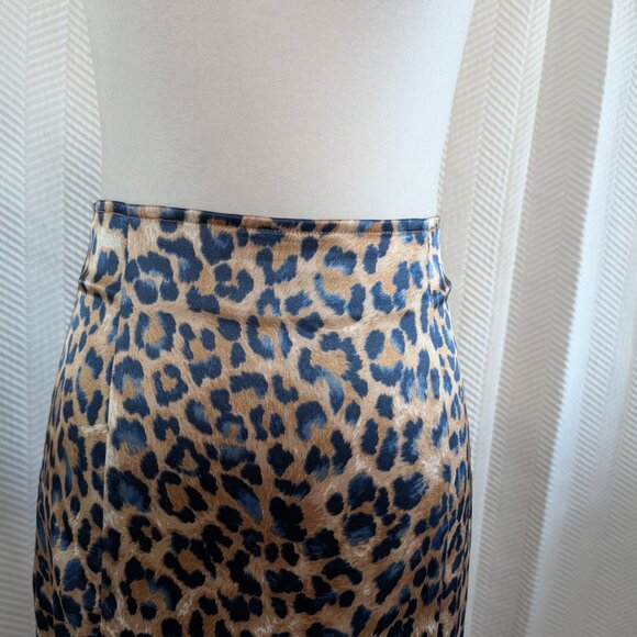 Lulu’s Global Icon Tan & Navy Blue Leopard Print Satin Midi Skirt Size Small - Picture 4 of 11